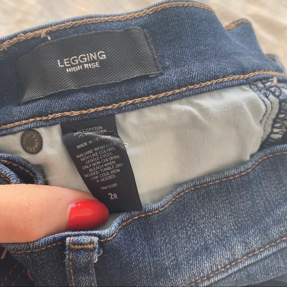 High Rise Legging Jeans - Picture 3 of 5